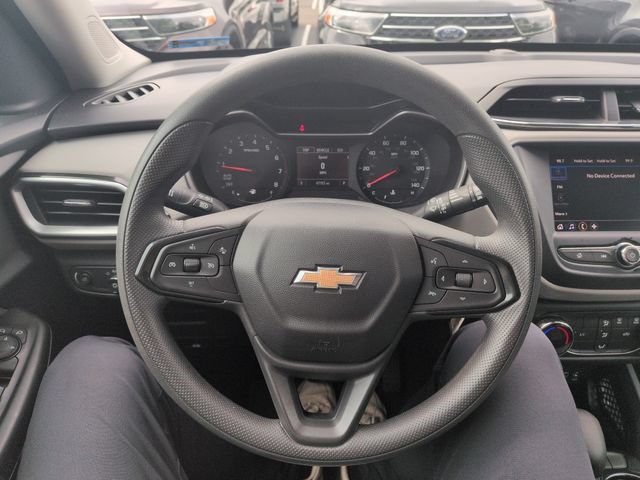 Used 2021 Chevrolet TrailBlazer LS FWD image 30