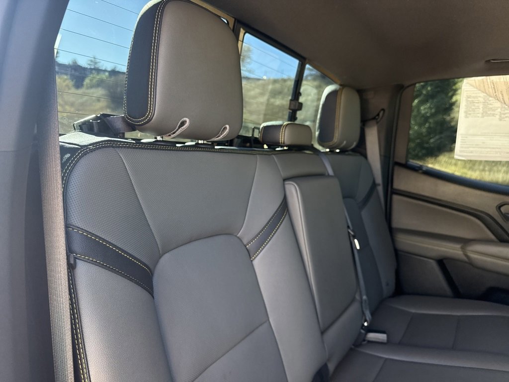 Used 2023 Chevrolet Colorado ZR2 w/ ZR2 Convenience Package III image 22