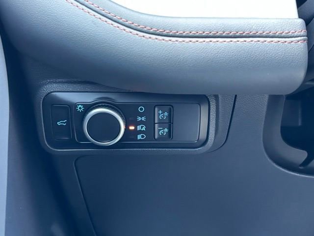 Certified 2025 Ford Explorer Active image 37