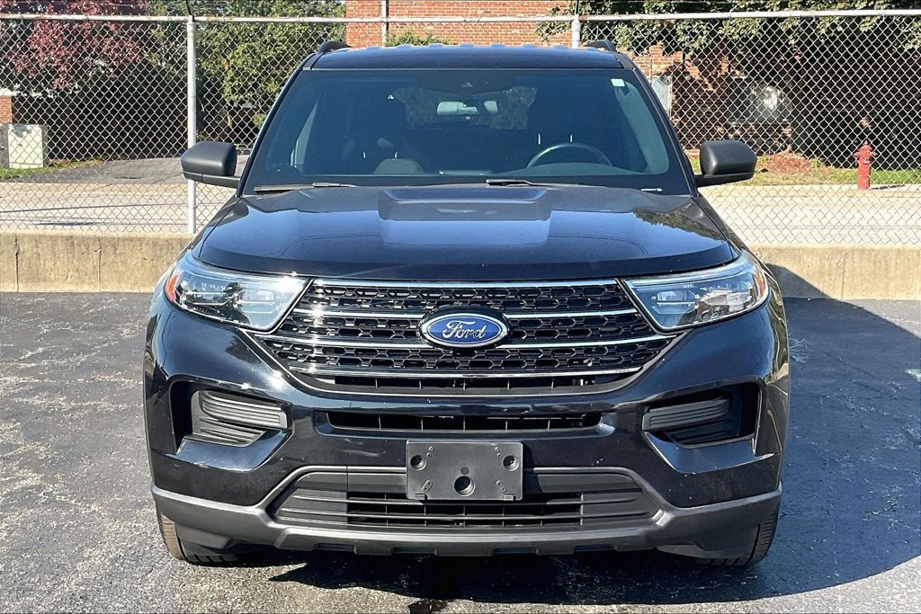 Certified 2020 Ford Explorer XLT AWD/4WD image 2