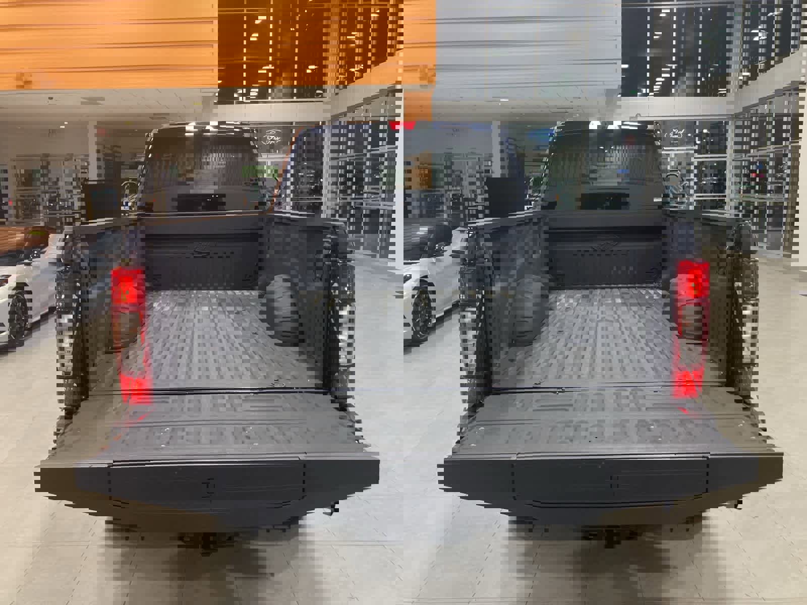 Certified 2022 Ford F350 XLT w/ XLT Value Package image 27