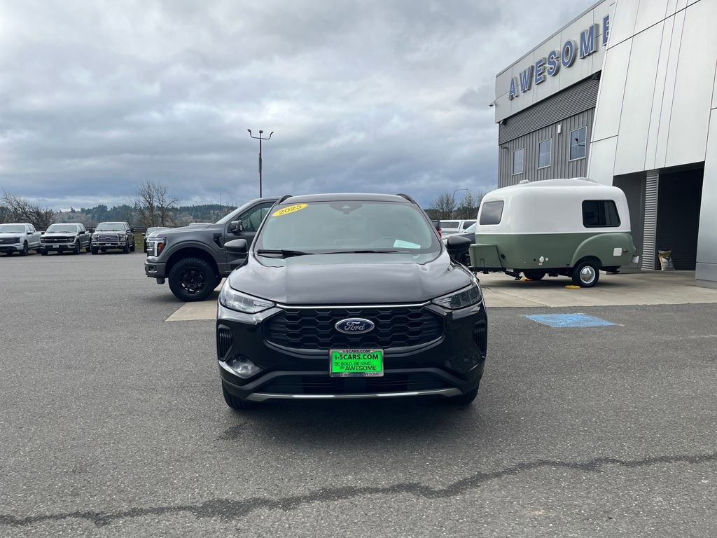 Certified 2025 Ford Escape ST-Line image 12