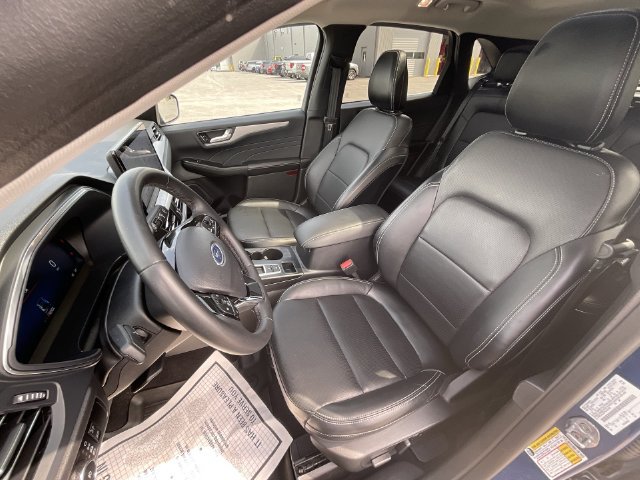 Certified 2023 Ford Escape Platinum AWD/4WD image 12