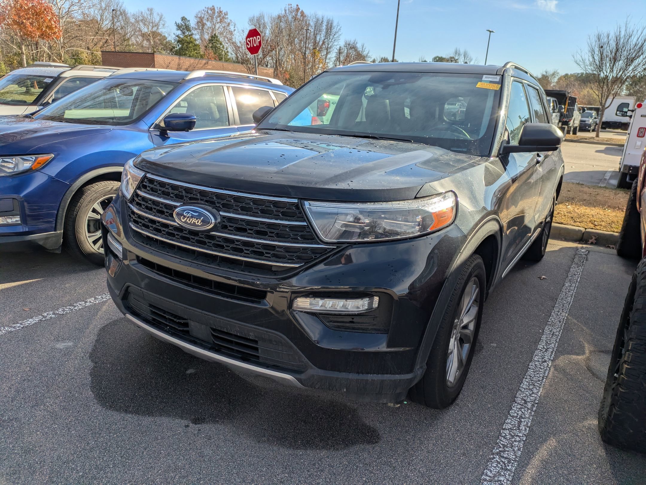 Certified 2023 Ford Explorer XLT w/ Equipment Group 202A image 3