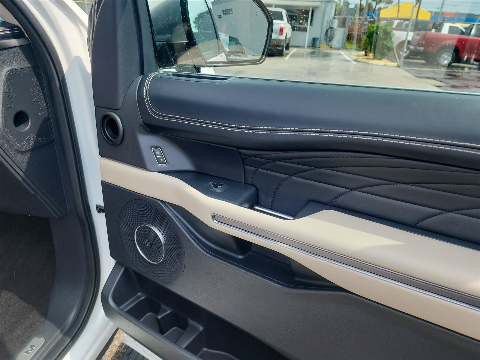Certified 2023 Ford Expedition Platinum AWD/4WD image 29