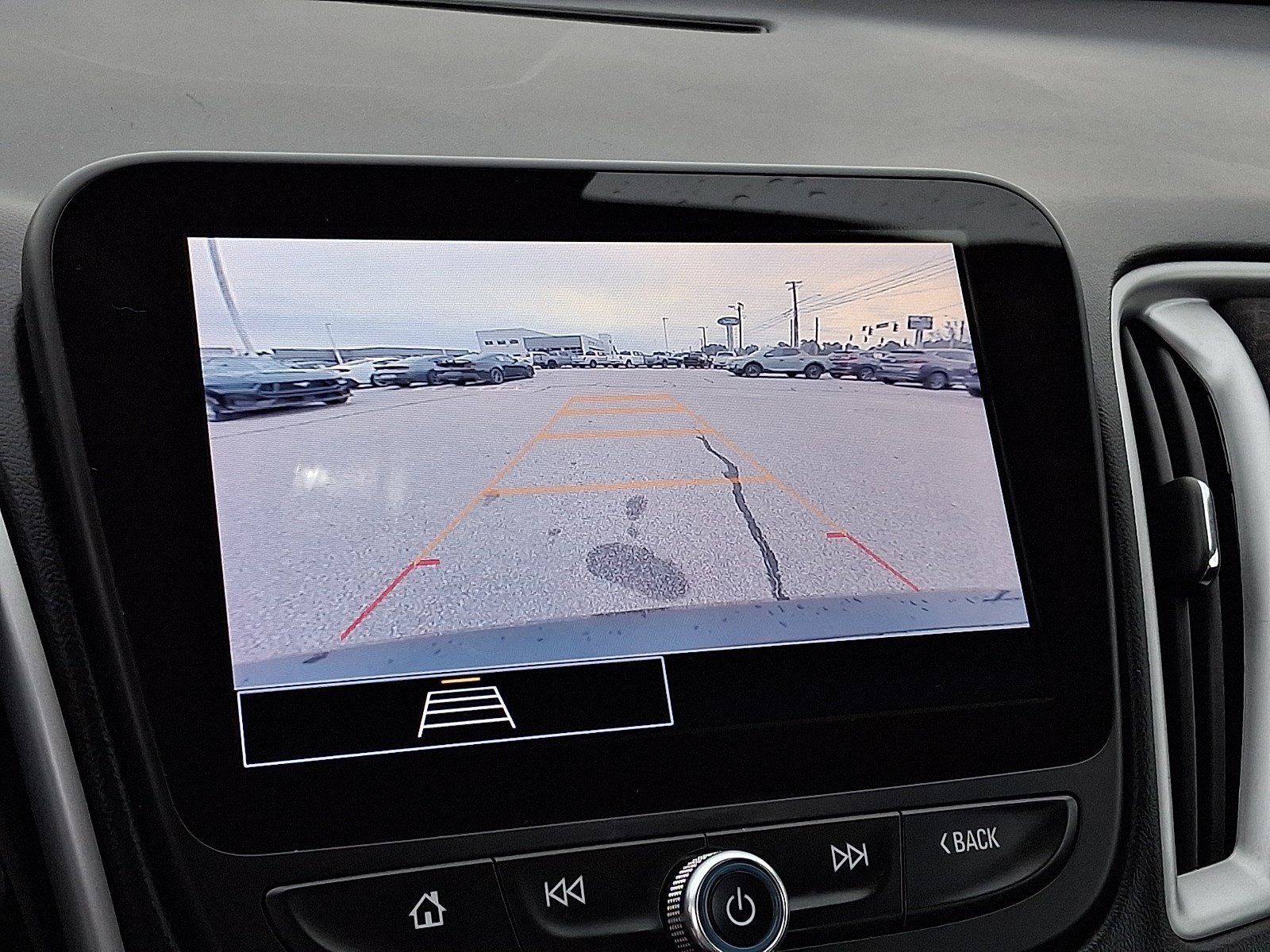 Used 2024 Chevrolet Malibu LT image 17