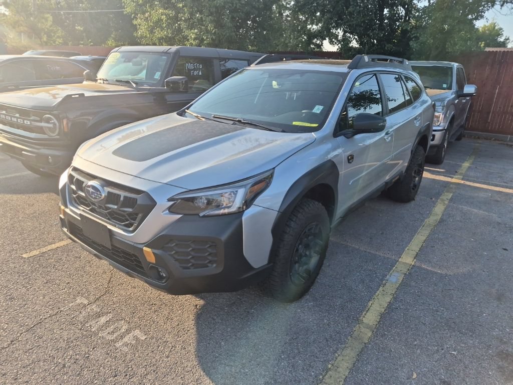 Used 2025 Subaru Outback Wilderness AWD/4WD image 4
