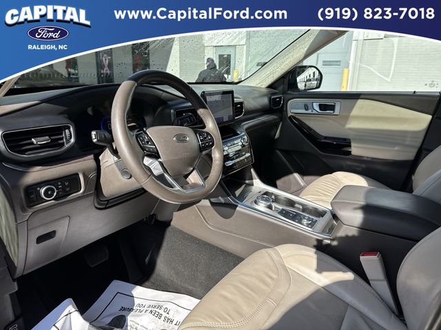 Certified 2023 Ford Explorer Platinum w/ Class IV Trailer Tow Package image 18