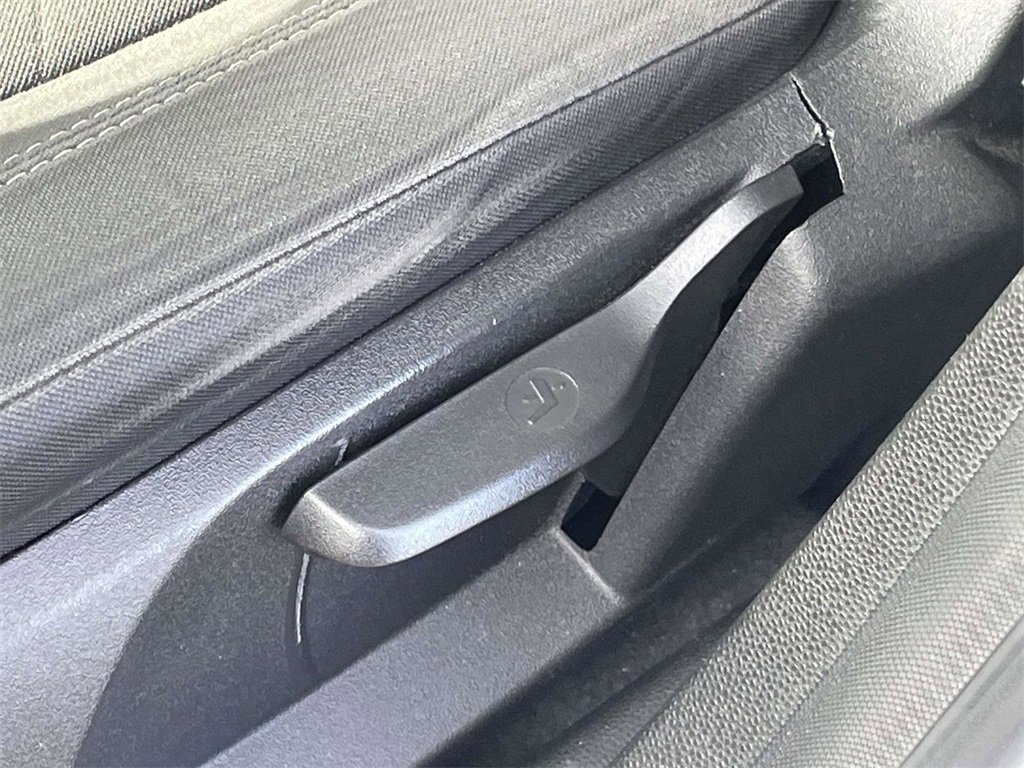 Certified 2018 Ford Fiesta SE image 14