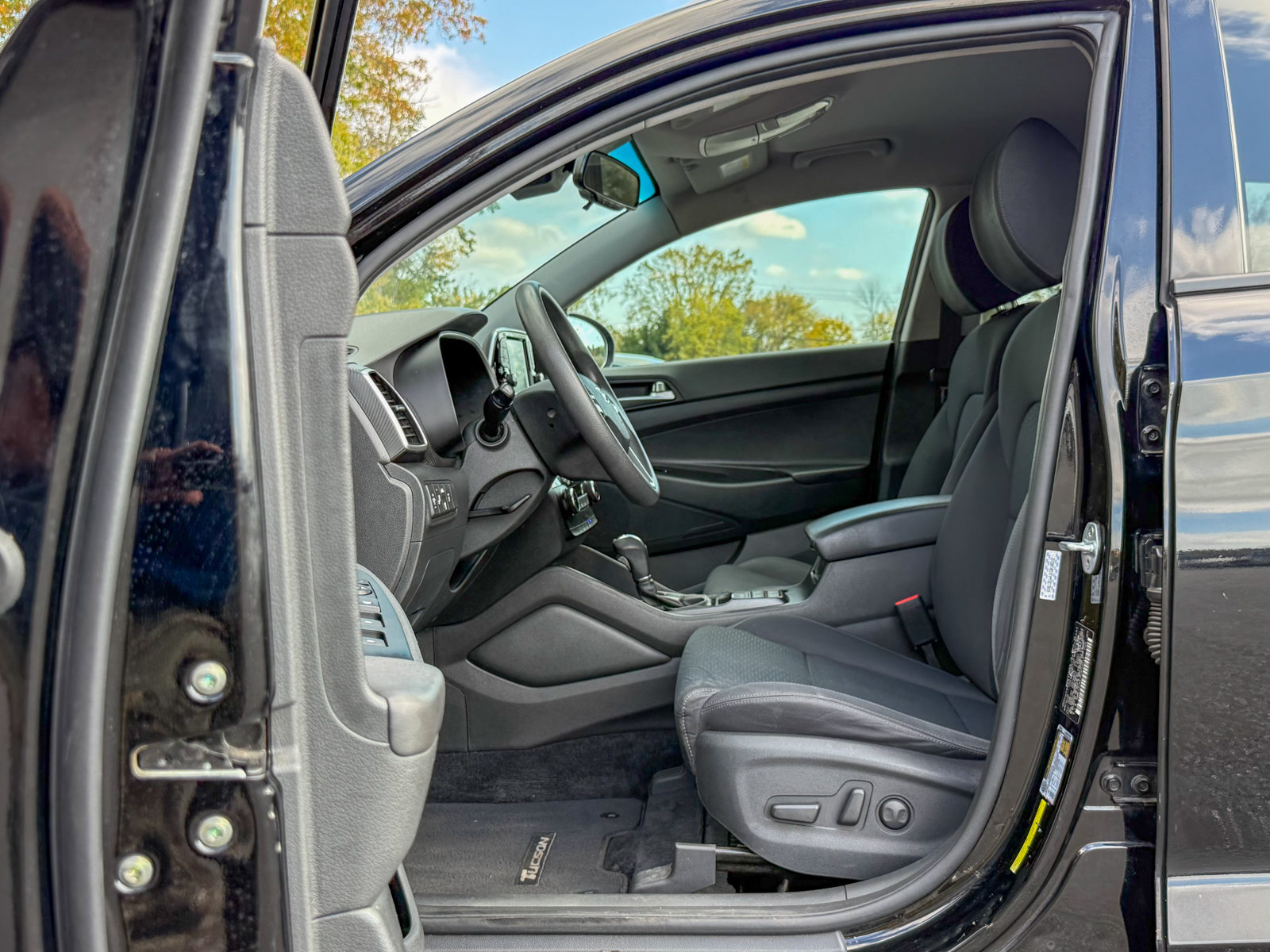 Used 2019 Hyundai Tucson Value w/ Cargo Package AWD/4WD image 14