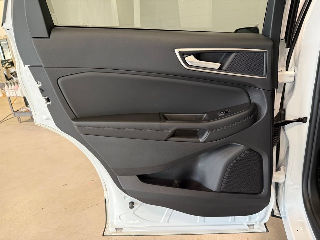 Certified 2024 Ford Edge SEL w/ Convenience Package AWD/4WD image 13
