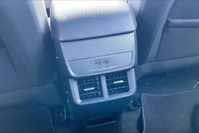 Used 2025 Chevrolet Equinox LT FWD image 34