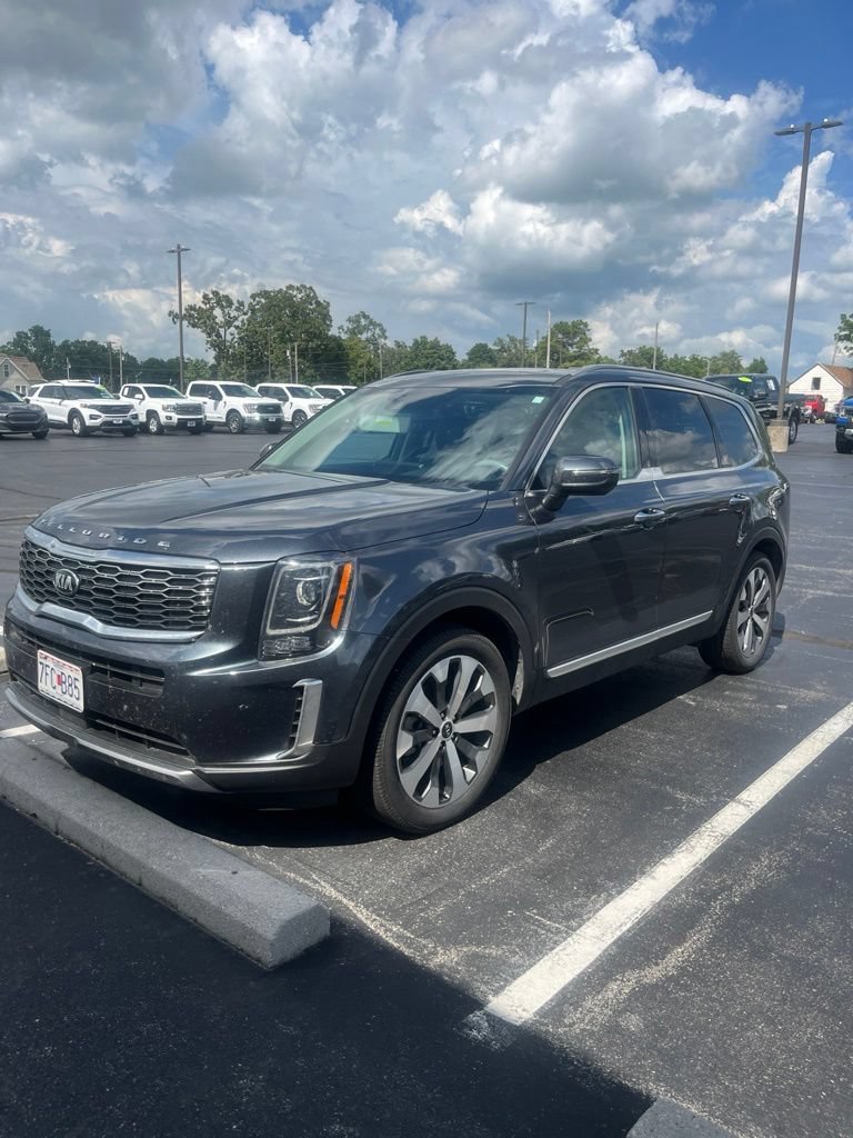 Used 2021 Kia Telluride S AWD/4WD image 3