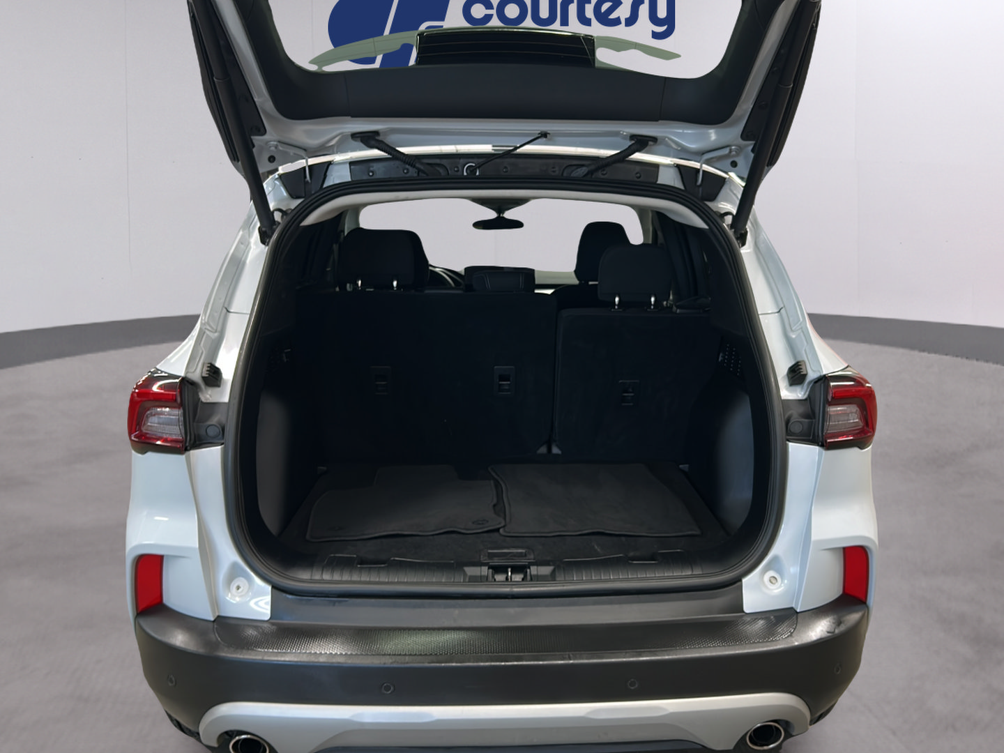Certified 2025 Ford Escape Active w/ Tech Pack #1 AWD/4WD image 9