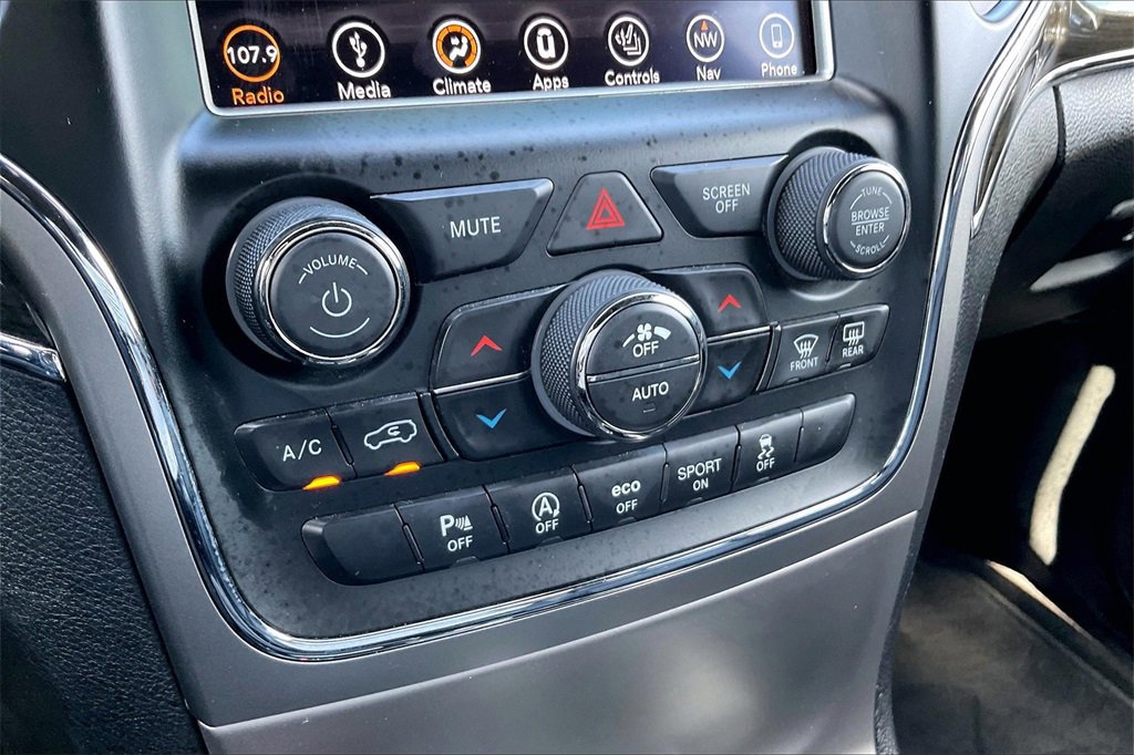 Used 2018 Jeep Grand Cherokee Overland image 25