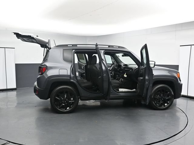 Used 2022 Jeep Renegade Altitude AWD/4WD image 37