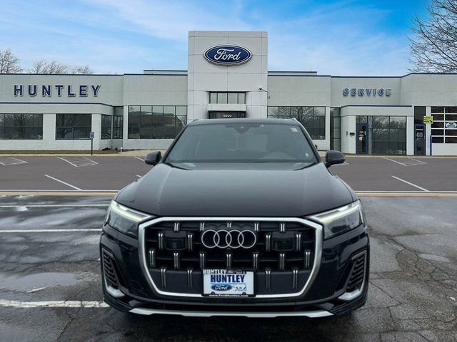 Used 2025 Audi Q7 3.0T Premium Plus AWD/4WD image 2