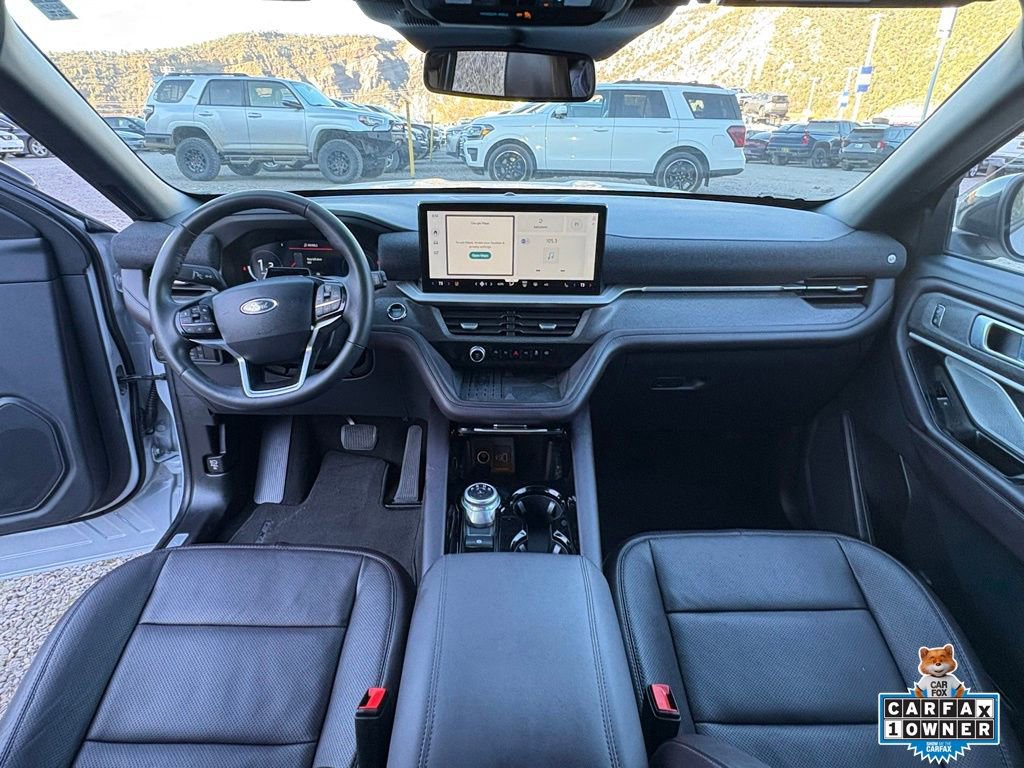 Certified 2025 Ford Explorer Platinum w/ LUX Leather Package image 10