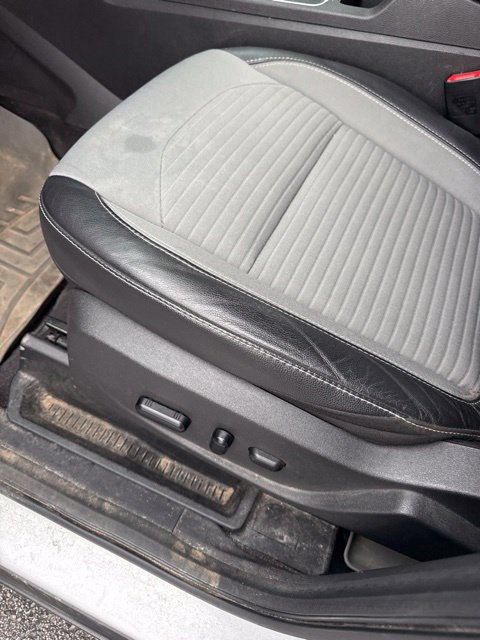 Certified 2019 Ford Escape SE FWD image 14