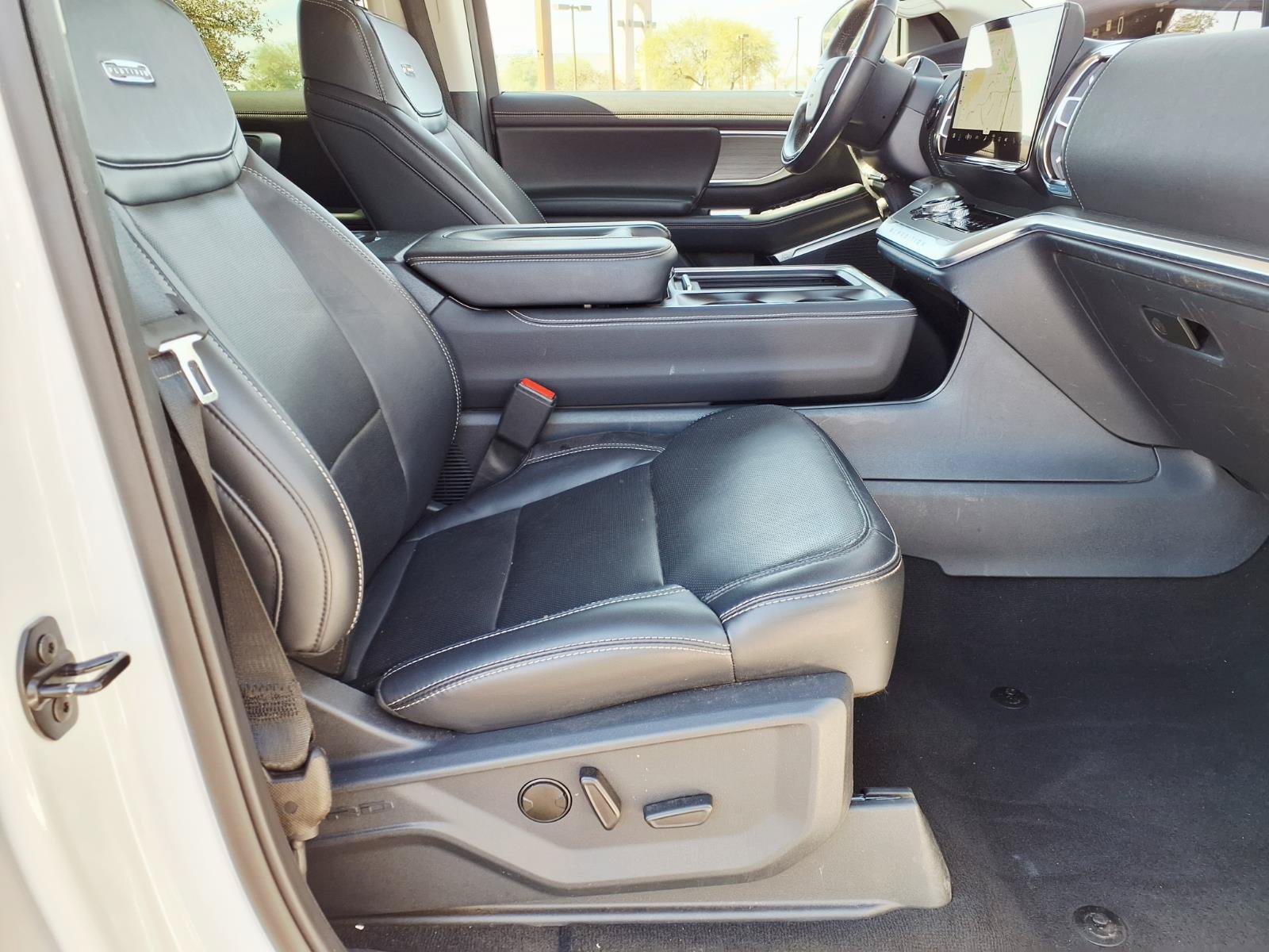 Certified 2025 Ford Expedition Max Platinum AWD/4WD image 10