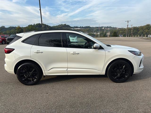 Certified 2023 Ford Escape ST-Line Elite w/ Premium Technology Package image 6