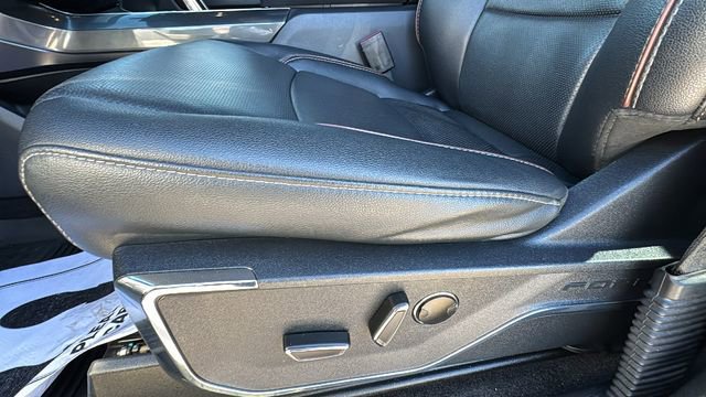 Certified 2022 Ford F150 Lariat w/ Equipment Group 502A High image 9