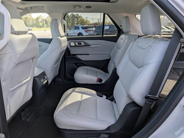 Certified 2025 Ford Explorer Platinum w/ Ultimate Package image 29