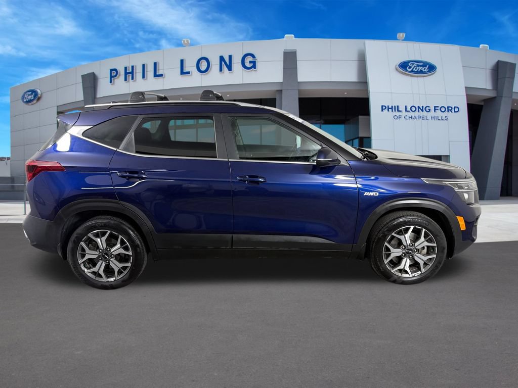 Used 2023 Kia Seltos EX AWD/4WD image 6