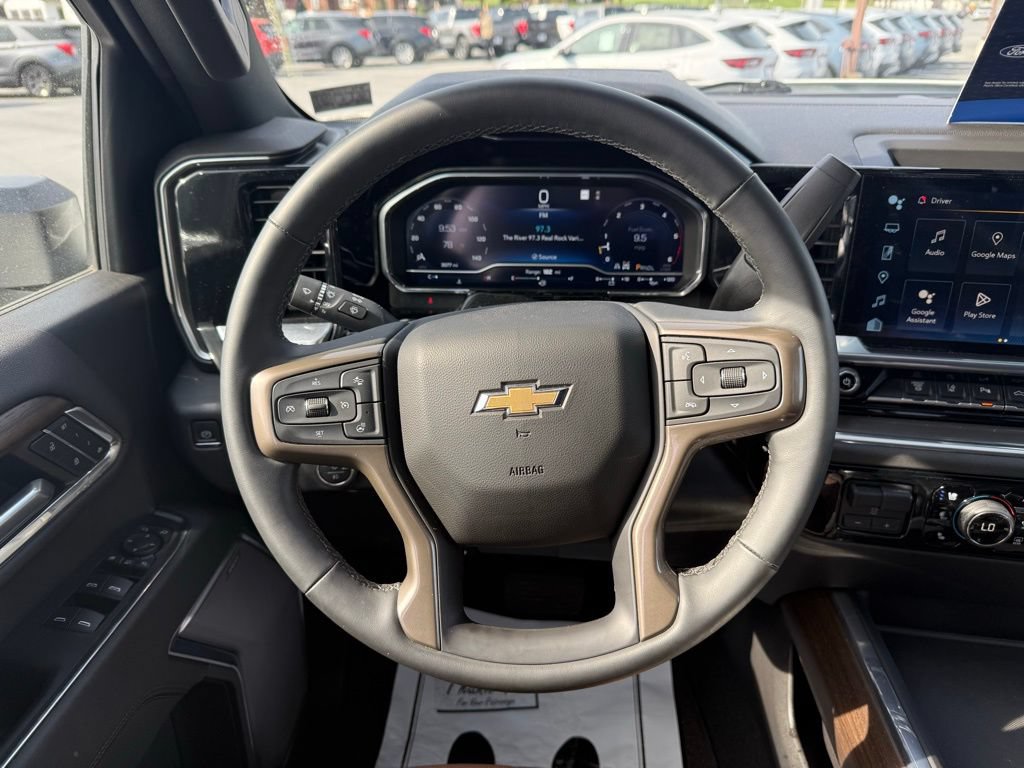 Used 2024 Chevrolet Silverado 3500 High Country w/ High Country Premium Package AWD/4WD image 14
