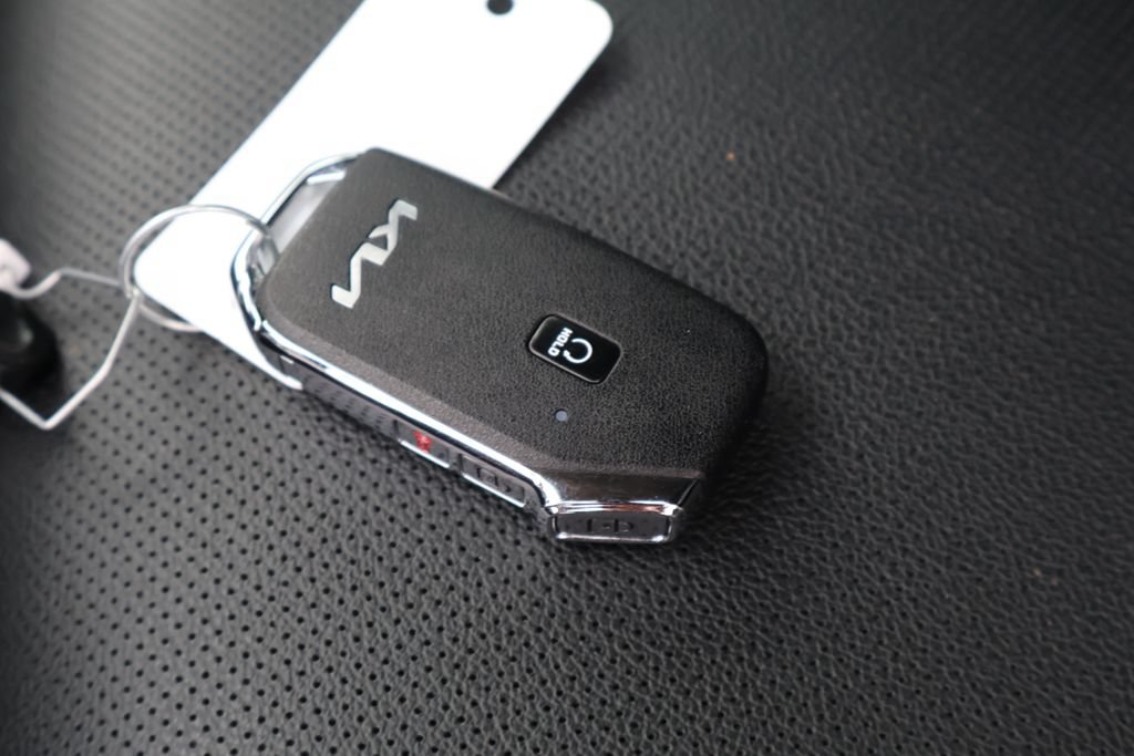 Used 2023 Kia Sportage EX FWD image 39