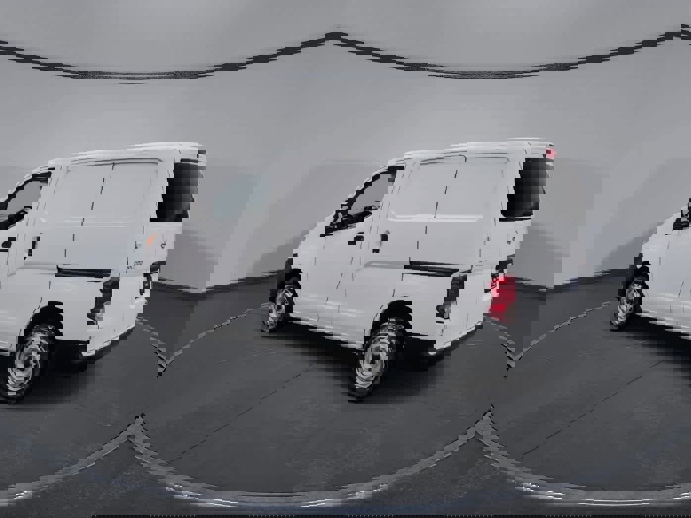 Used 2017 Nissan NV200 S w/ Back Door Glass Package image 6