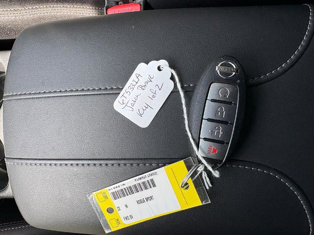 Used 2022 Nissan Rogue Sport SV image 19
