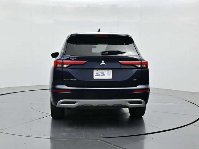 Used 2024 Mitsubishi Outlander SE FWD image 10