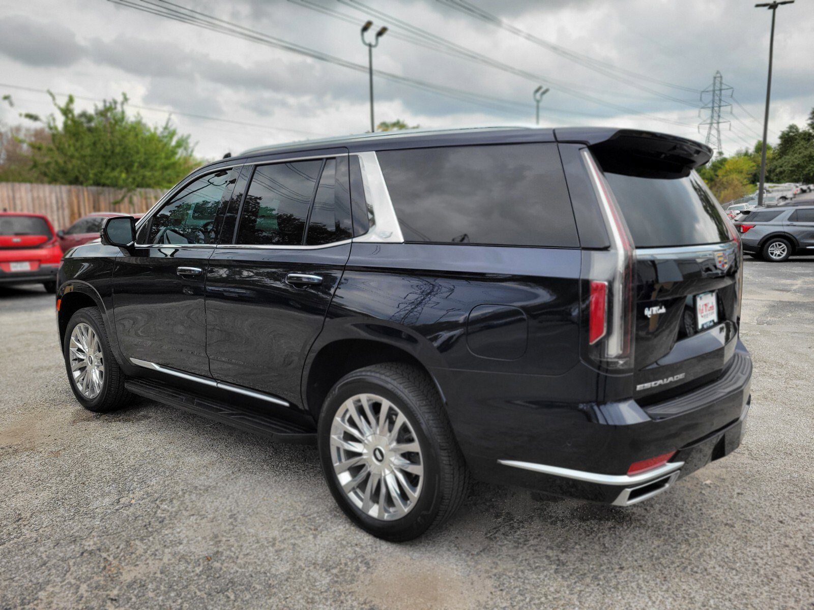 Used 2022 Cadillac Escalade Premium Luxury image 6