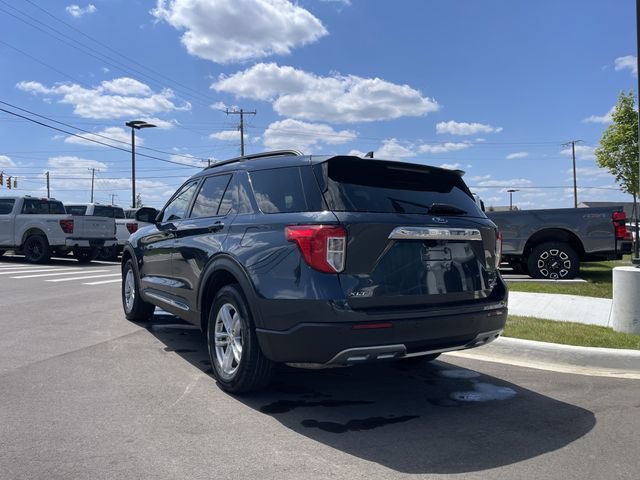 Certified 2023 Ford Explorer XLT w/ Equipment Group 202A AWD/4WD image 3