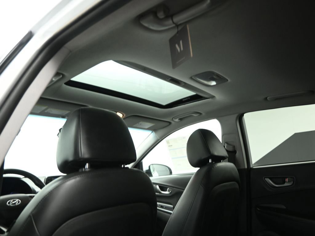 Used 2020 Hyundai Kona Limited image 46