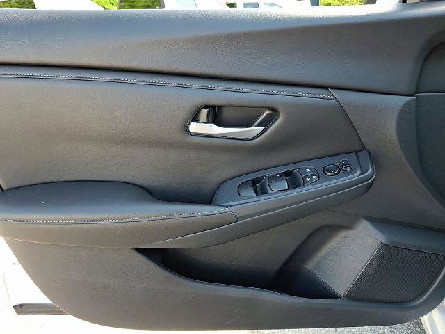 Used 2024 Nissan Sentra SV FWD image 12