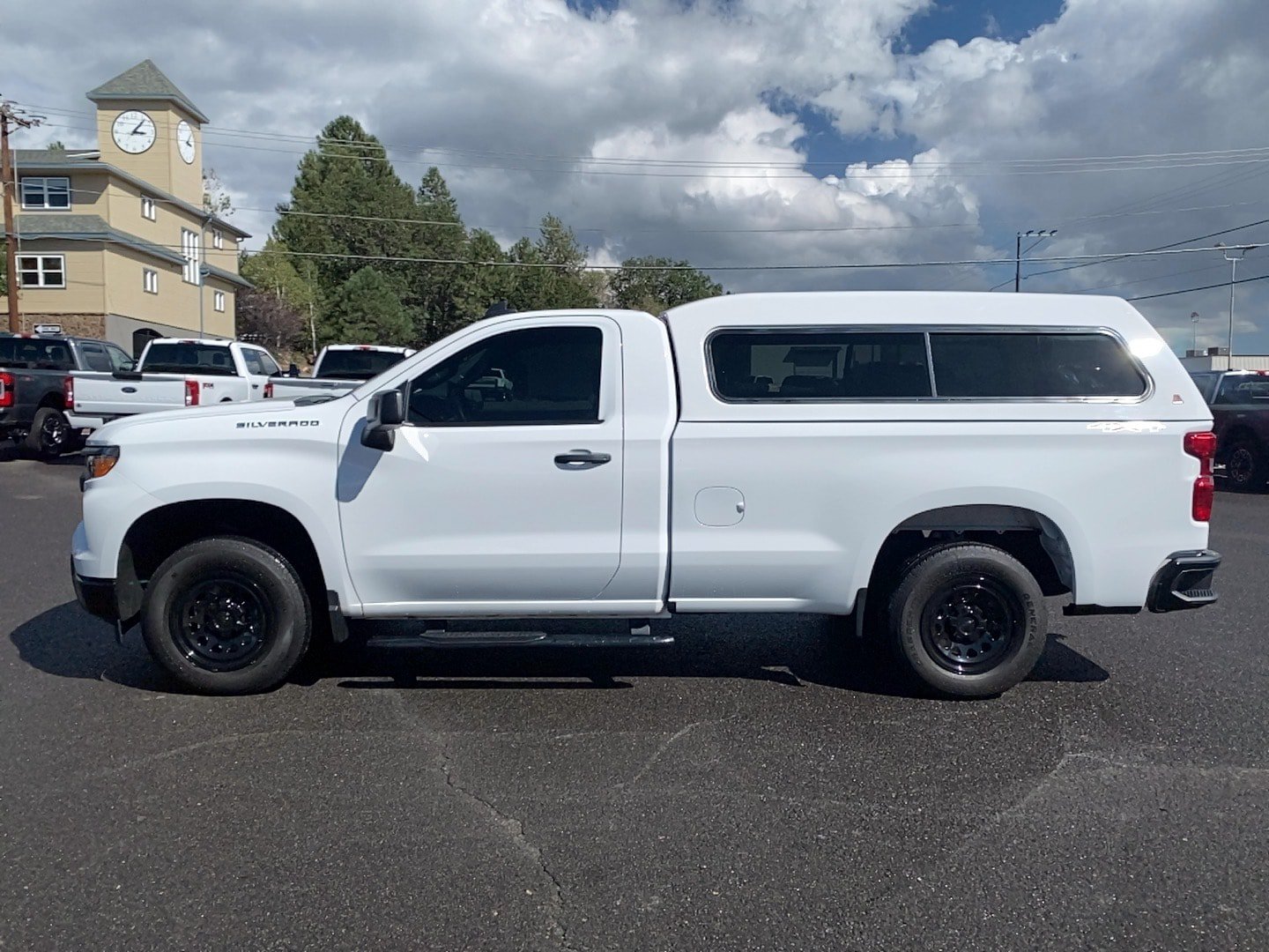 Used 2025 Chevrolet Silverado 1500 W/T w/ WT Value Package AWD/4WD image 21