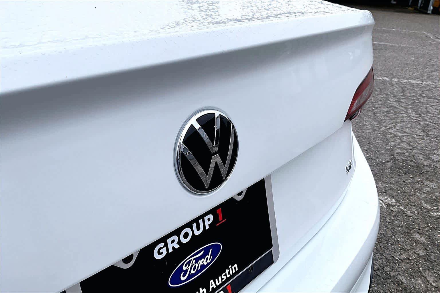 Used 2023 Volkswagen Jetta SE FWD image 30
