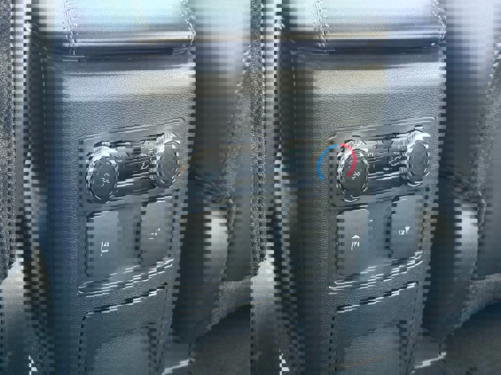 Certified 2023 Ford Explorer XLT w/ Equipment Group 202A image 25