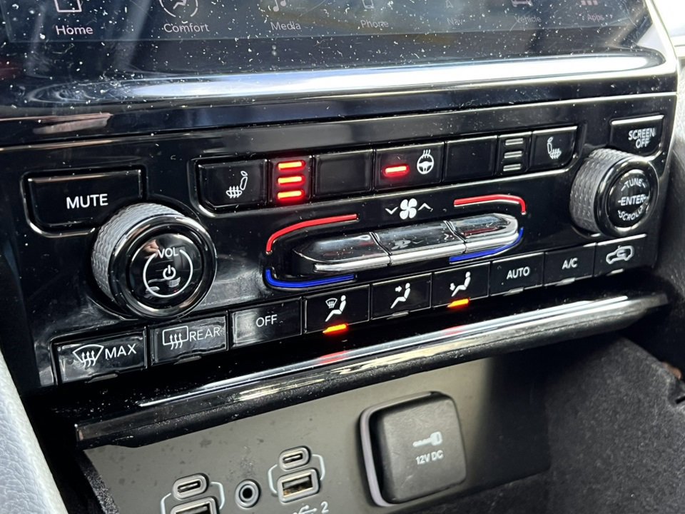 Used 2021 Jeep Grand Cherokee L Limited image 31