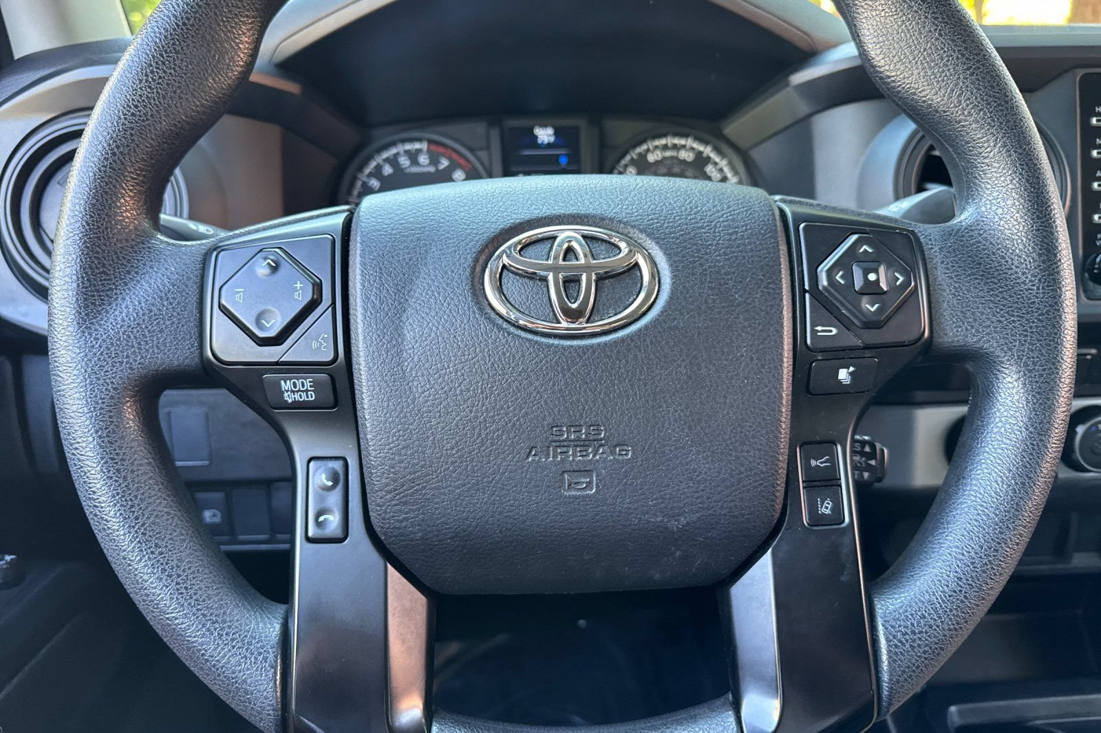 Used 2022 Toyota Tacoma SR AWD/4WD image 21