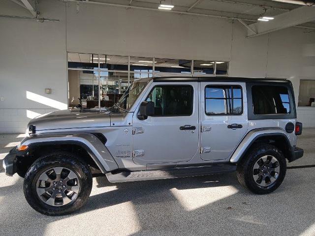 Used 2019 Jeep Wrangler Unlimited Sahara image 2