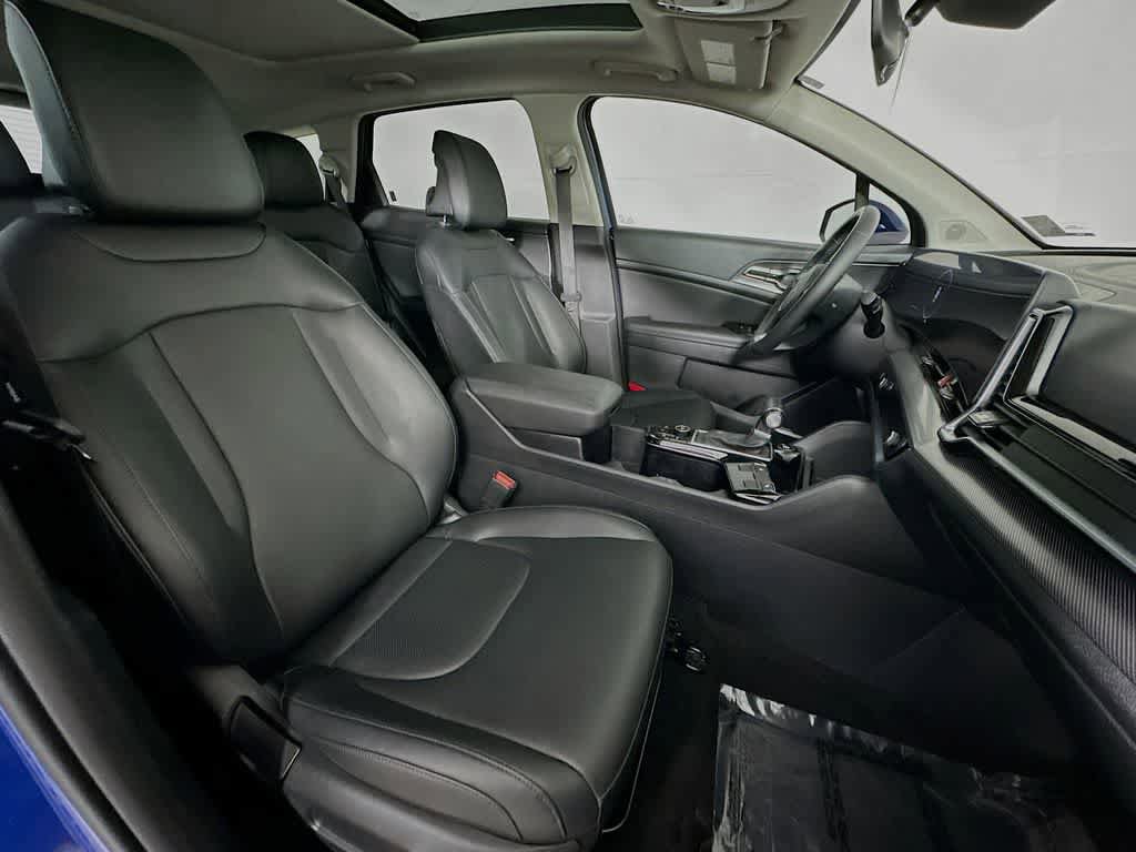Used 2025 Kia Sportage SX FWD image 15