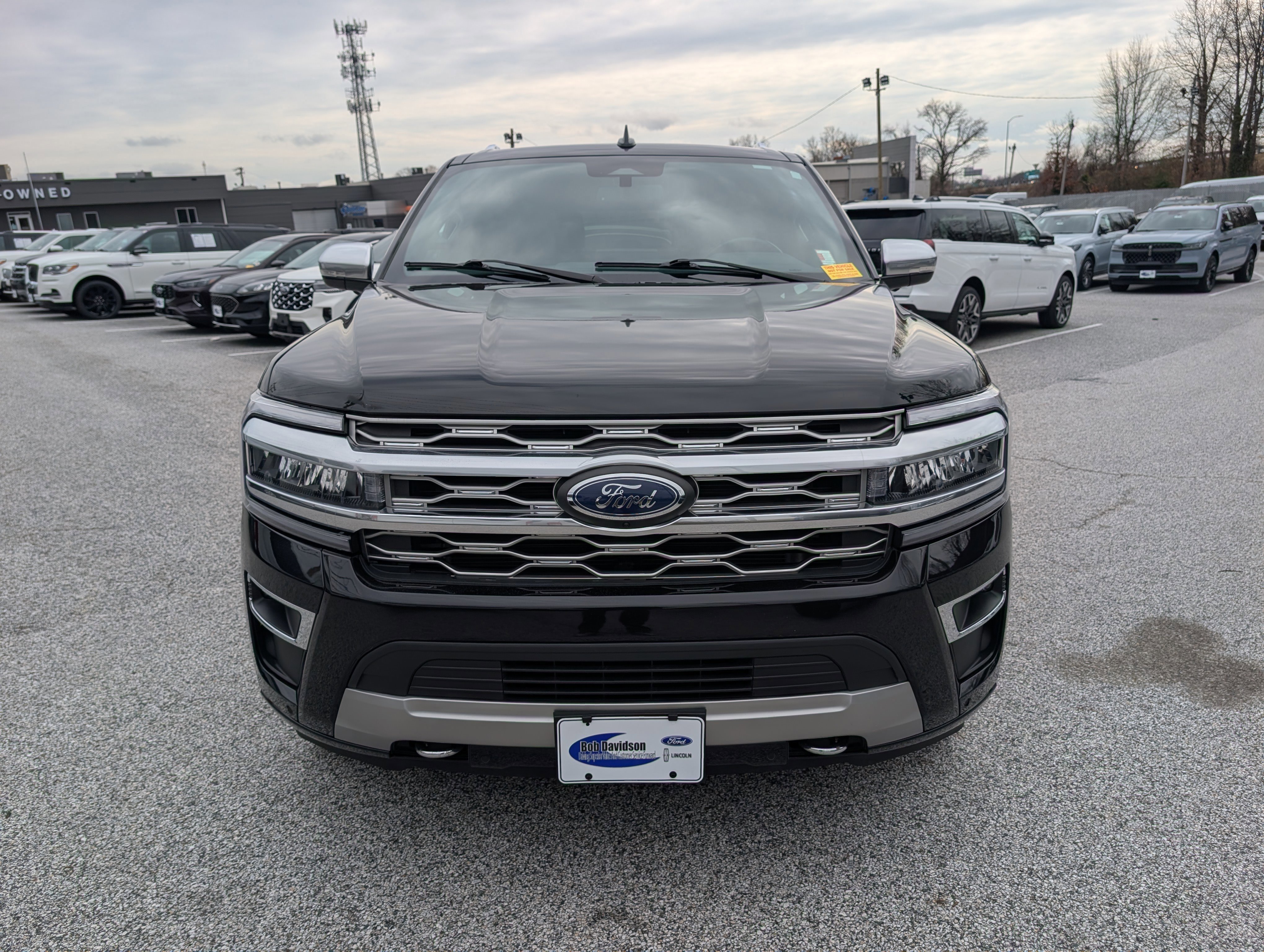 Certified 2023 Ford Expedition Max Platinum image 9