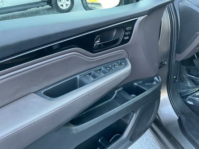Used 2018 Honda Odyssey Elite image 11