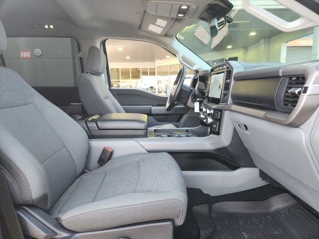 Certified 2024 Ford F150 XLT w/ Mobile Office Package RWD image 16