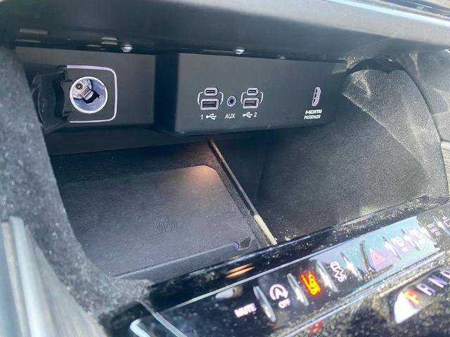 Used 2022 Jeep Wagoneer Series III w/ Premium Group I image 23