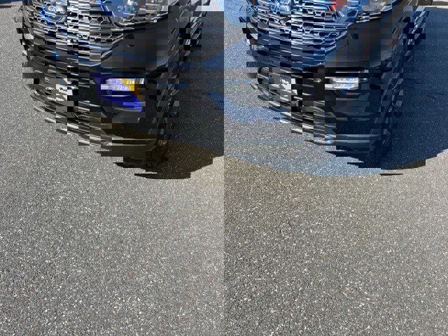 Certified 2022 Ford Explorer XLT w/ Equipment Group 202A image 2