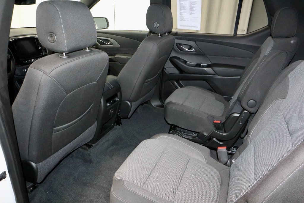 Used 2023 Chevrolet Traverse LT image 20